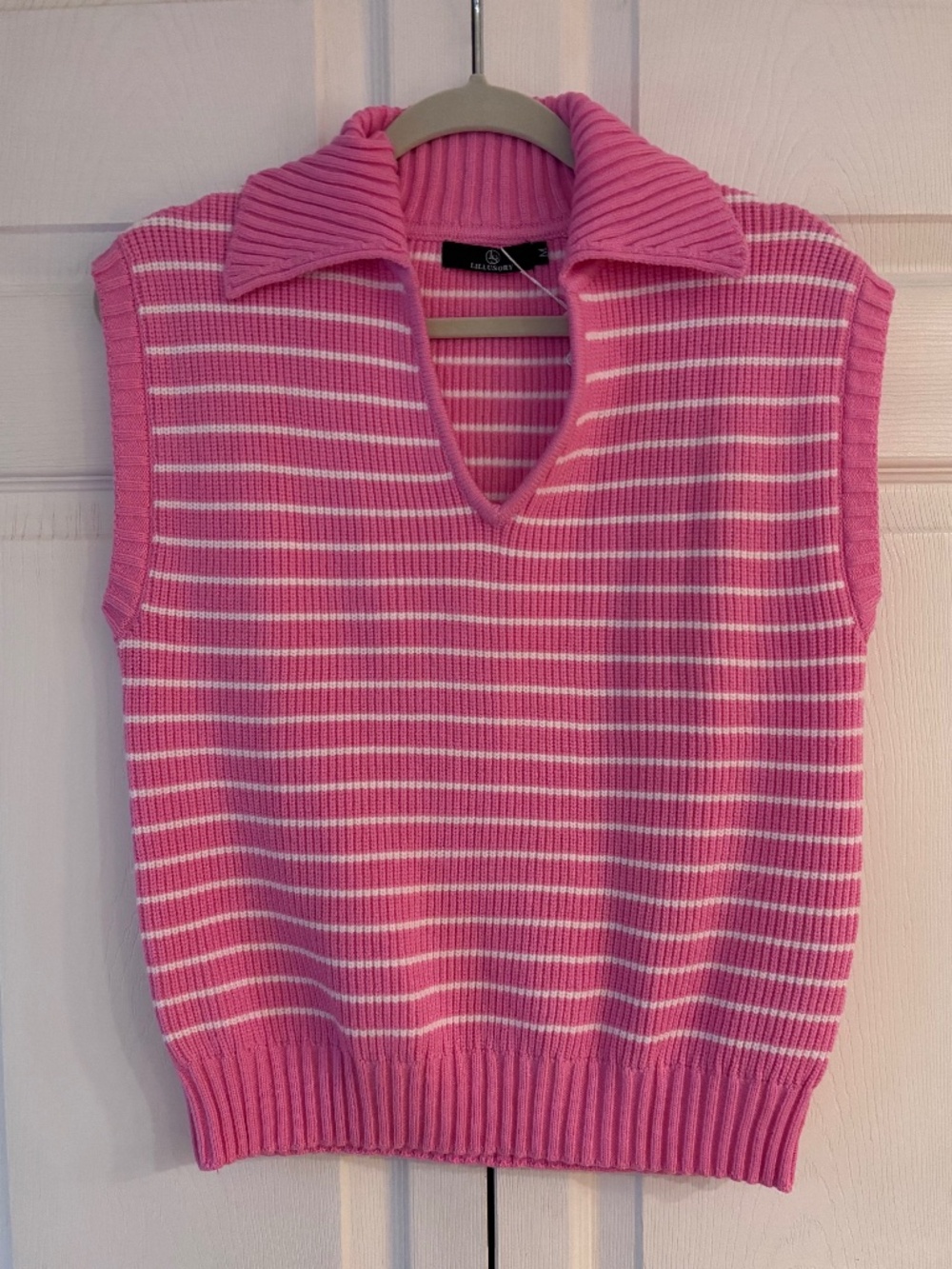 LILLUSORY NWT Pink White Striped Sleeveless Sweater Vest Size M